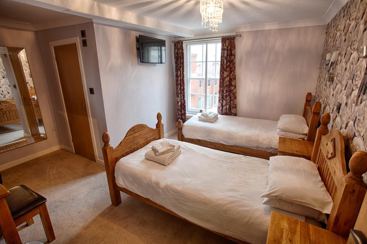 The Elephant & Castle Hotel 纽敦 外观 照片